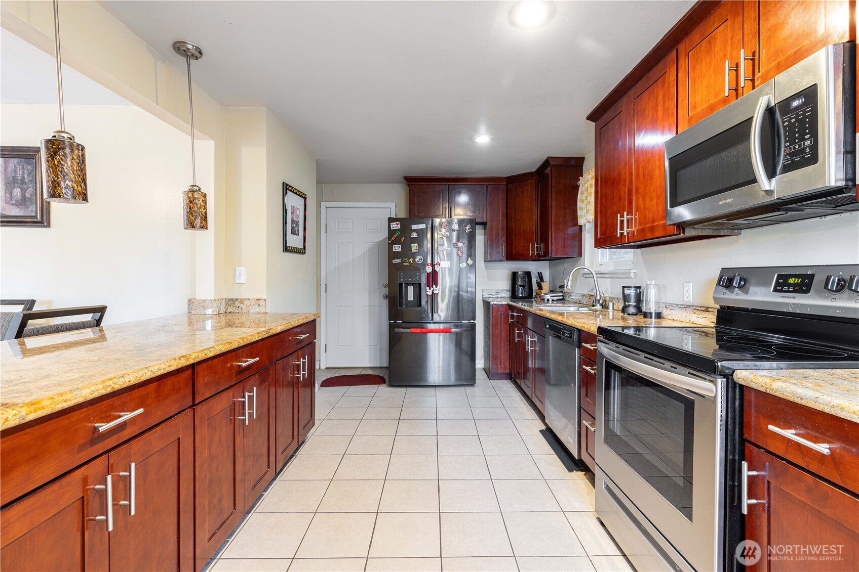 Tukwila, Washington, 98188, United States, 5 Bedrooms Bedrooms, ,2 BathroomsBathrooms,Residential,For Sale,1935805