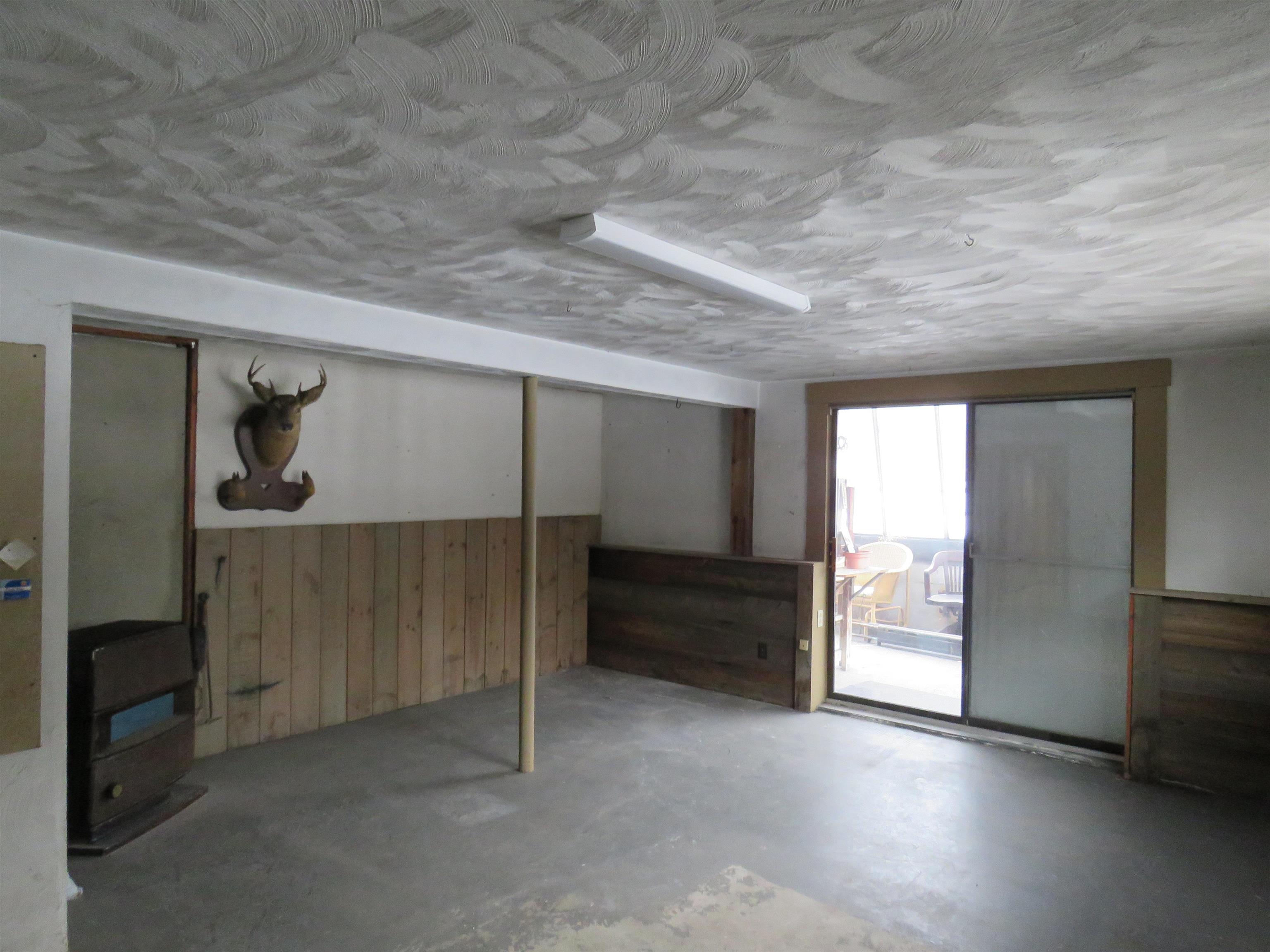 Derry, New Hampshire, 03038, United States, 3 Bedrooms Bedrooms, ,2 BathroomsBathrooms,Residential,For Sale,2005646