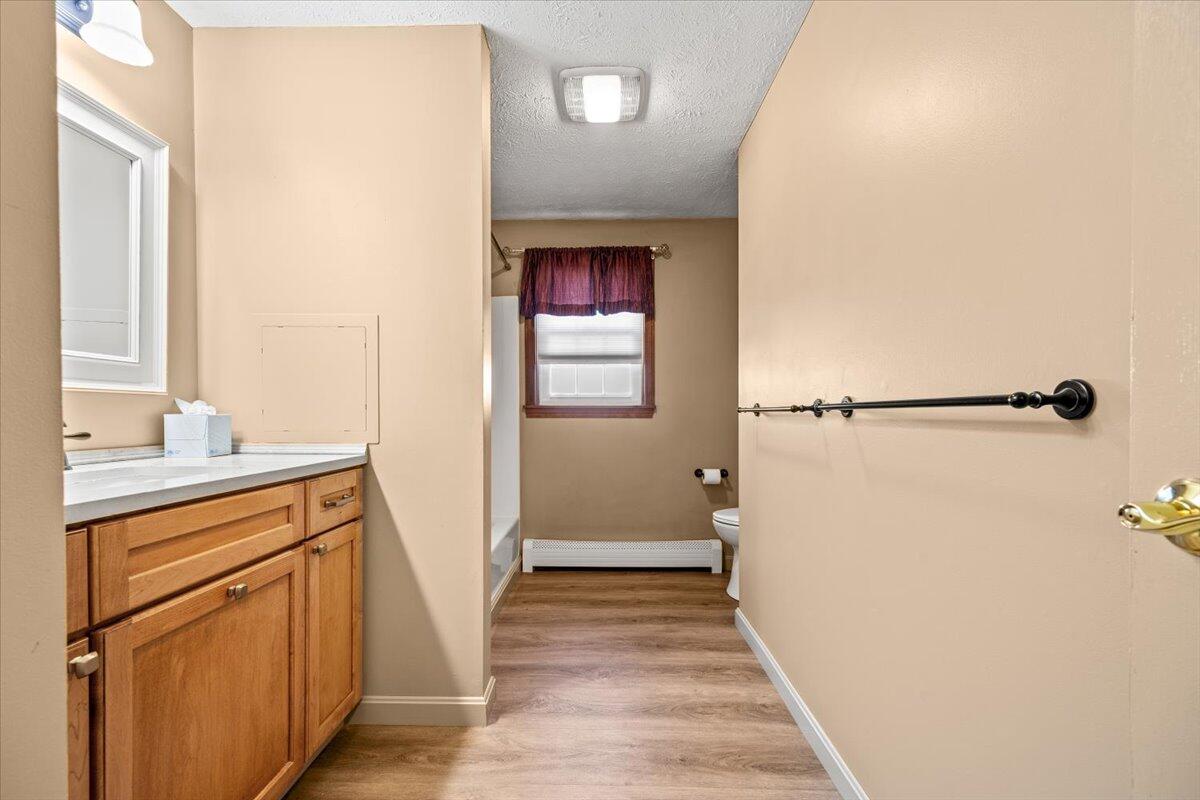 Saco, Maine, 04072, United States, 3 Bedrooms Bedrooms, ,2 BathroomsBathrooms,Residential,For Sale,1970282