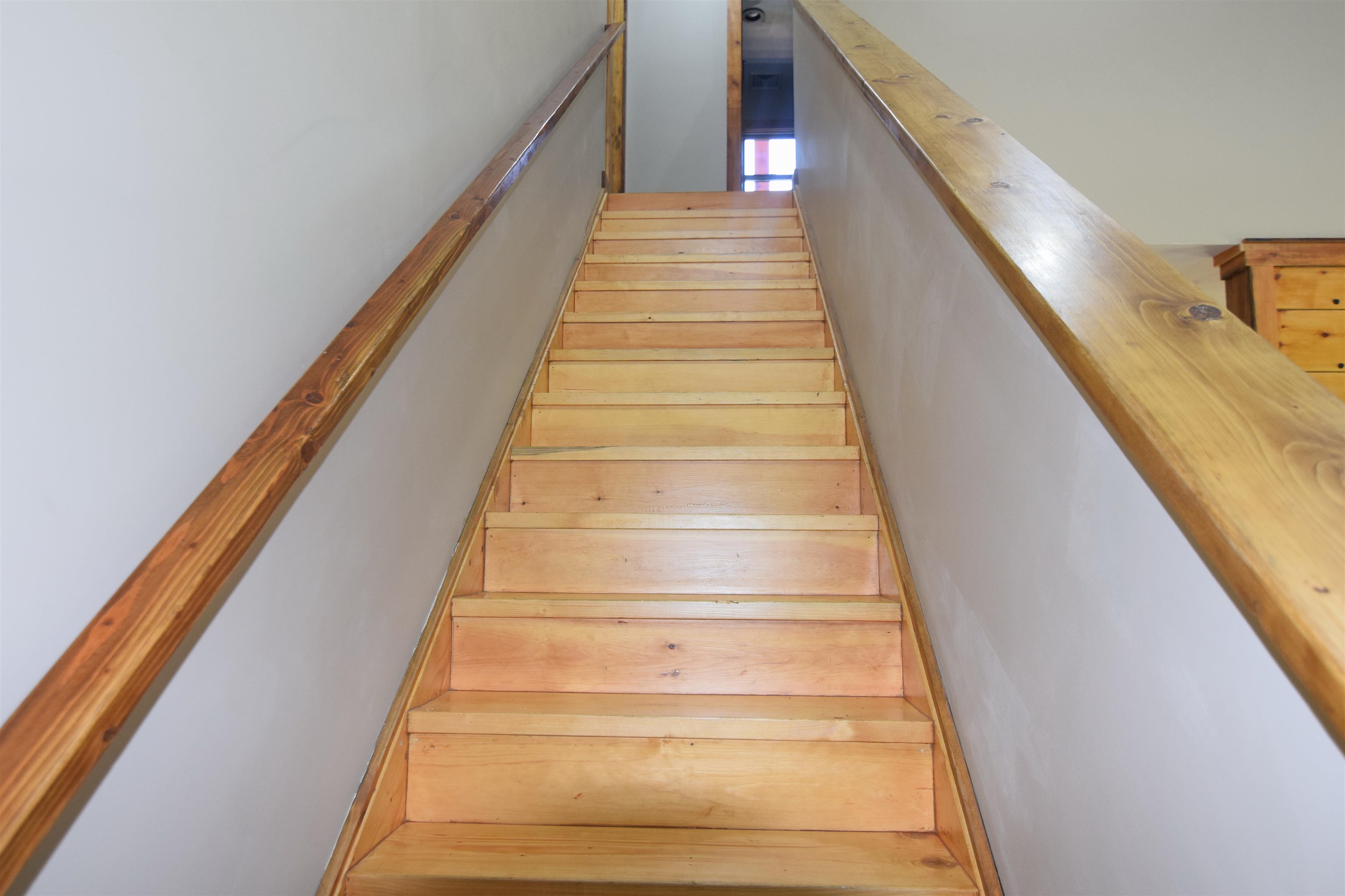 Lisbon, New Hampshire, 03585, United States, 3 Bedrooms Bedrooms, ,3 BathroomsBathrooms,Residential,For Sale,1877194