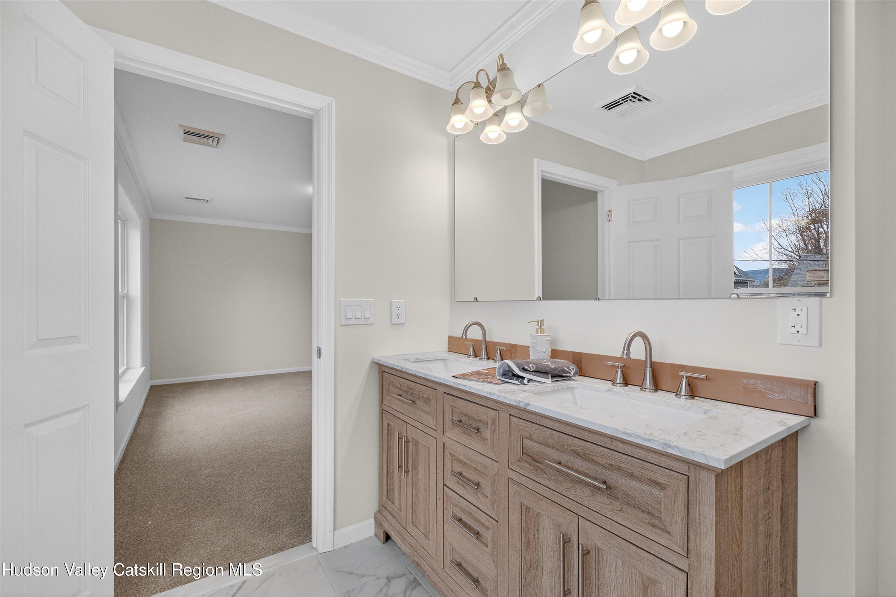 Saugerties, New York, 12477, United States, 3 Bedrooms Bedrooms, ,3 BathroomsBathrooms,Residential,For Sale,1994537