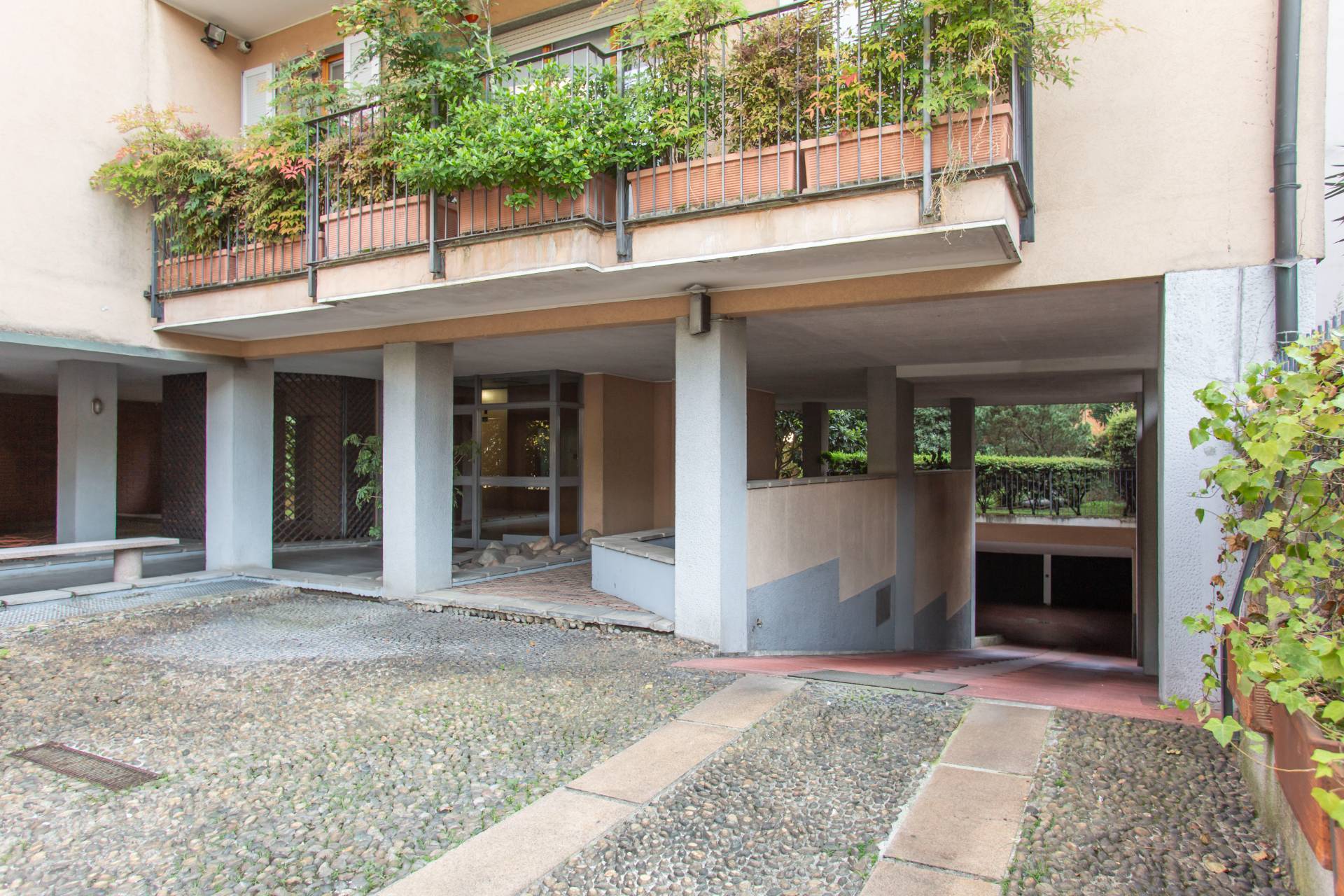 Milano, Milano, 20100, IT, 2 Bedrooms Bedrooms, ,2 BathroomsBathrooms,Residential,For Sale,1934210