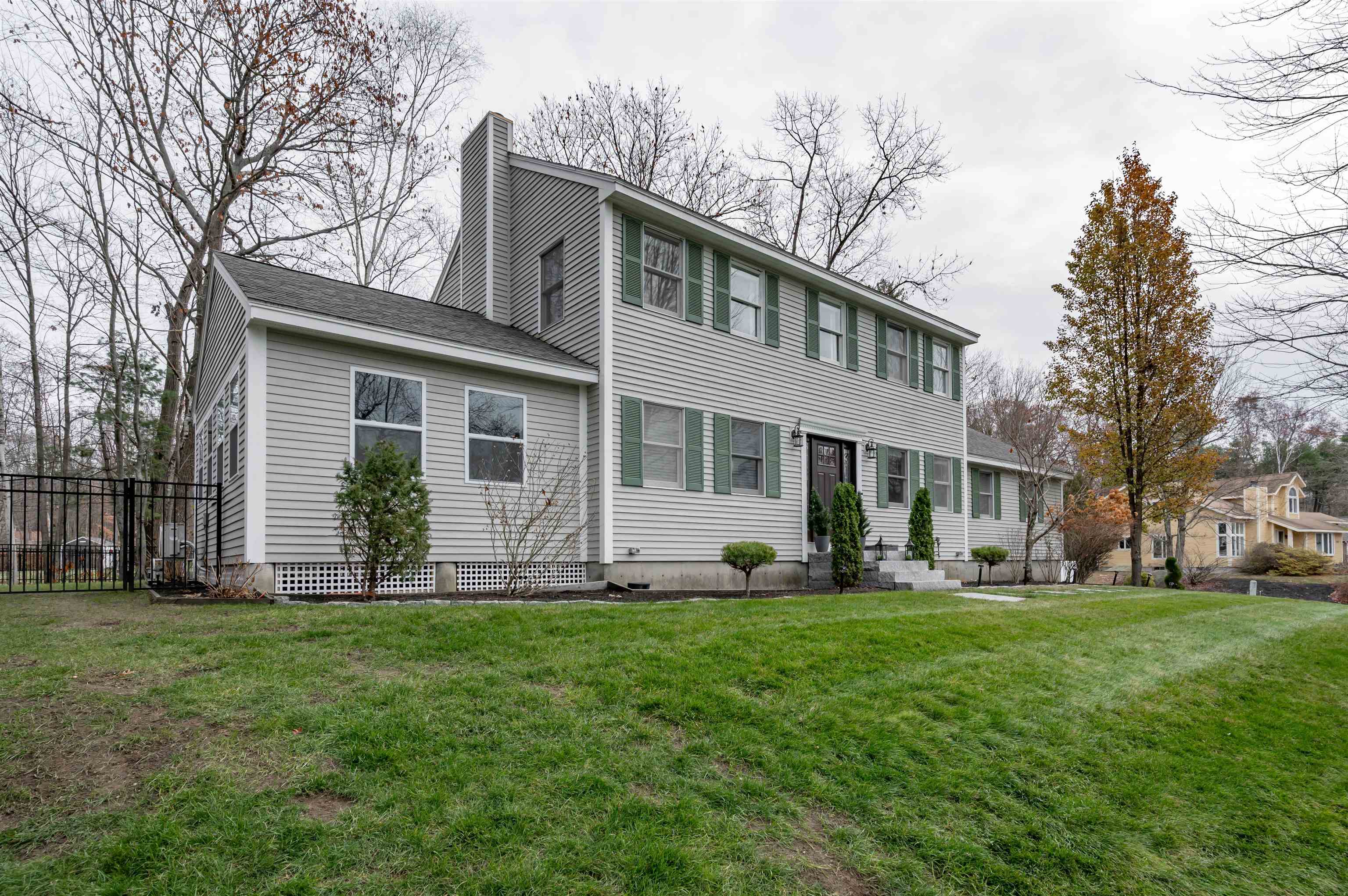 Hooksett, New Hampshire, 03106, United States, 3 Bedrooms Bedrooms, ,1 BathroomBathrooms,Residential,For Sale,2002155