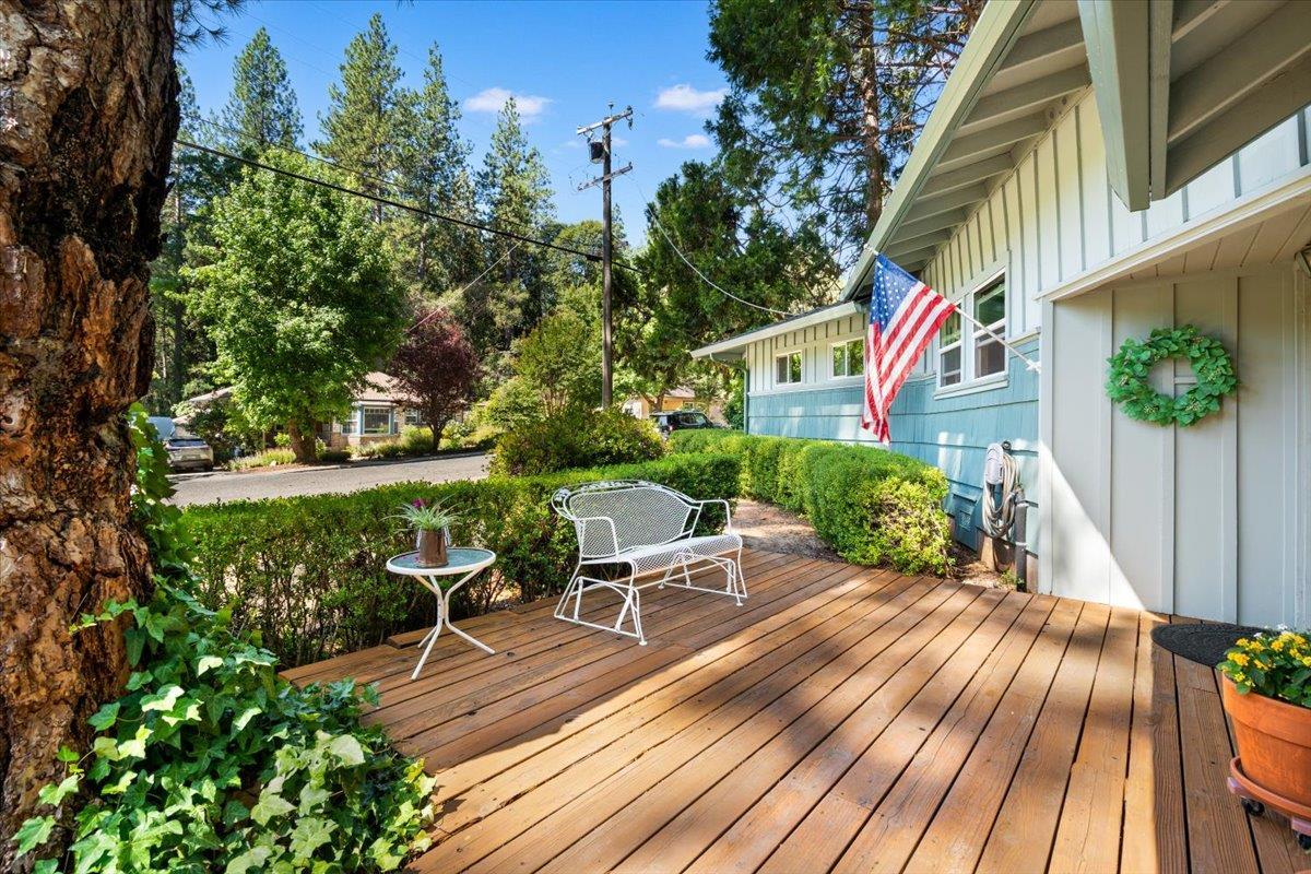 Nevada City, California, 95959, United States, 3 Bedrooms Bedrooms, ,2 BathroomsBathrooms,Residential,For Sale,1924394