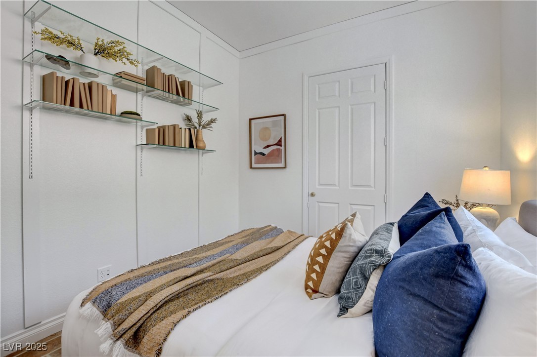 Henderson, Nevada, 89052, United States, 5 Bedrooms Bedrooms, ,4 BathroomsBathrooms,Residential,For Sale,1989374