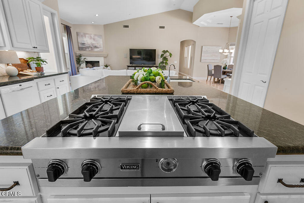 Camarillo, California, 93012, United States, 5 Bedrooms Bedrooms, ,4 BathroomsBathrooms,Residential,For Sale,1885935