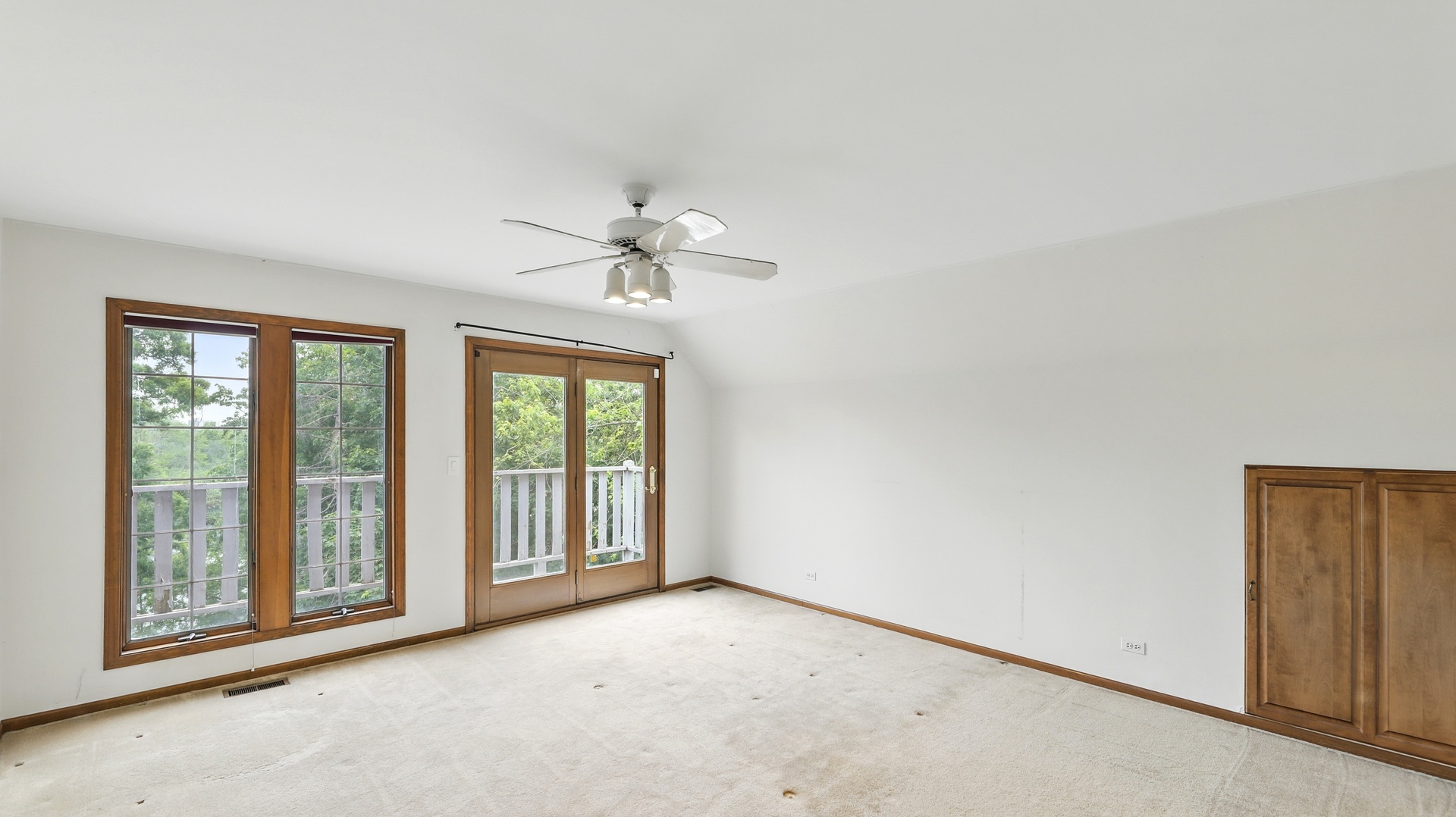 Oak Brook, Illinois, 60523, United States, 5 Bedrooms Bedrooms, ,5 BathroomsBathrooms,Residential,For Sale,1847174