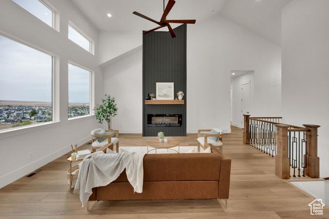 Herriman, Utah, 84096, United States, 6 Bedrooms Bedrooms, ,4 BathroomsBathrooms,Residential,For Sale,1945022