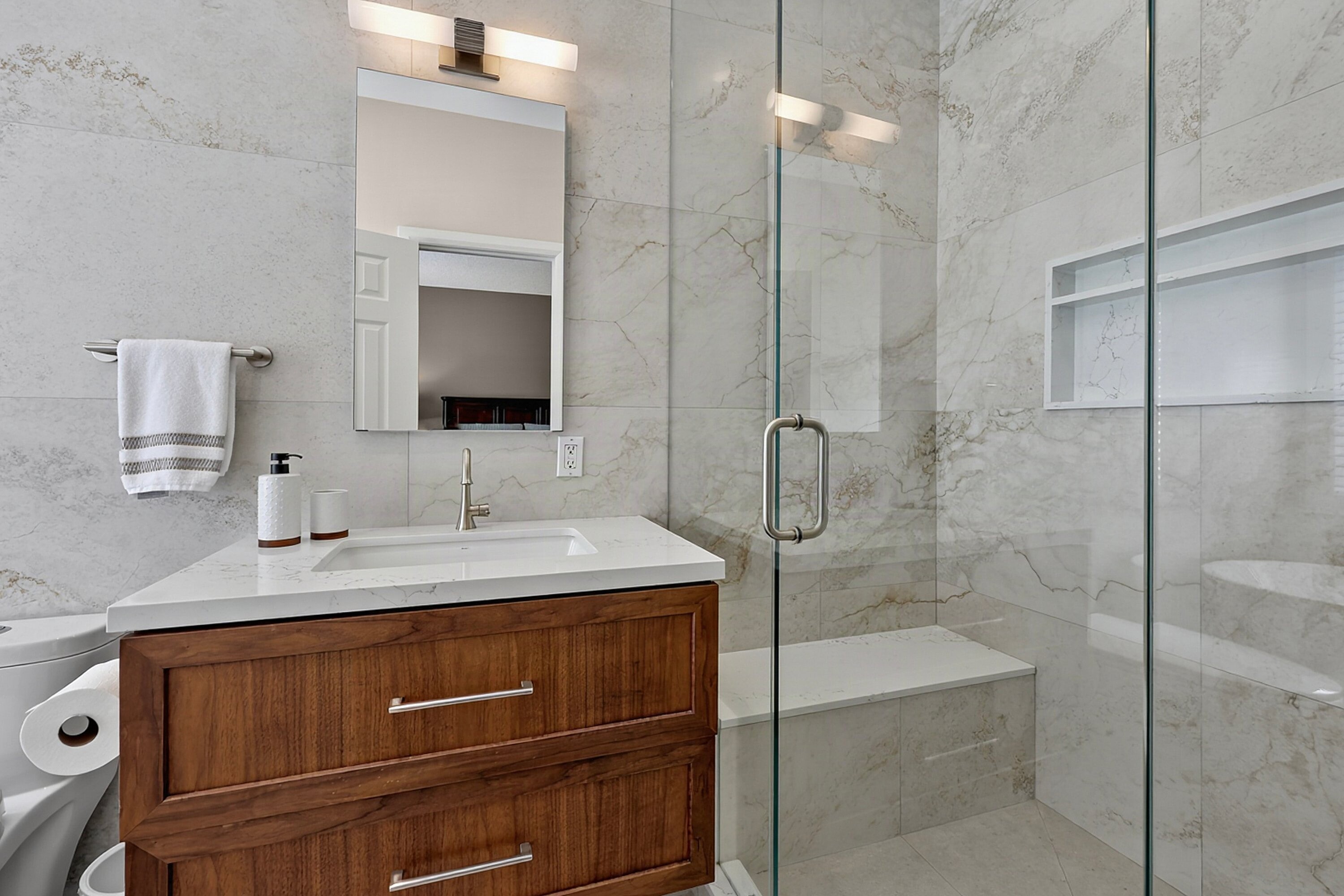  Thoughtfully Designed Townhome - 物件實景