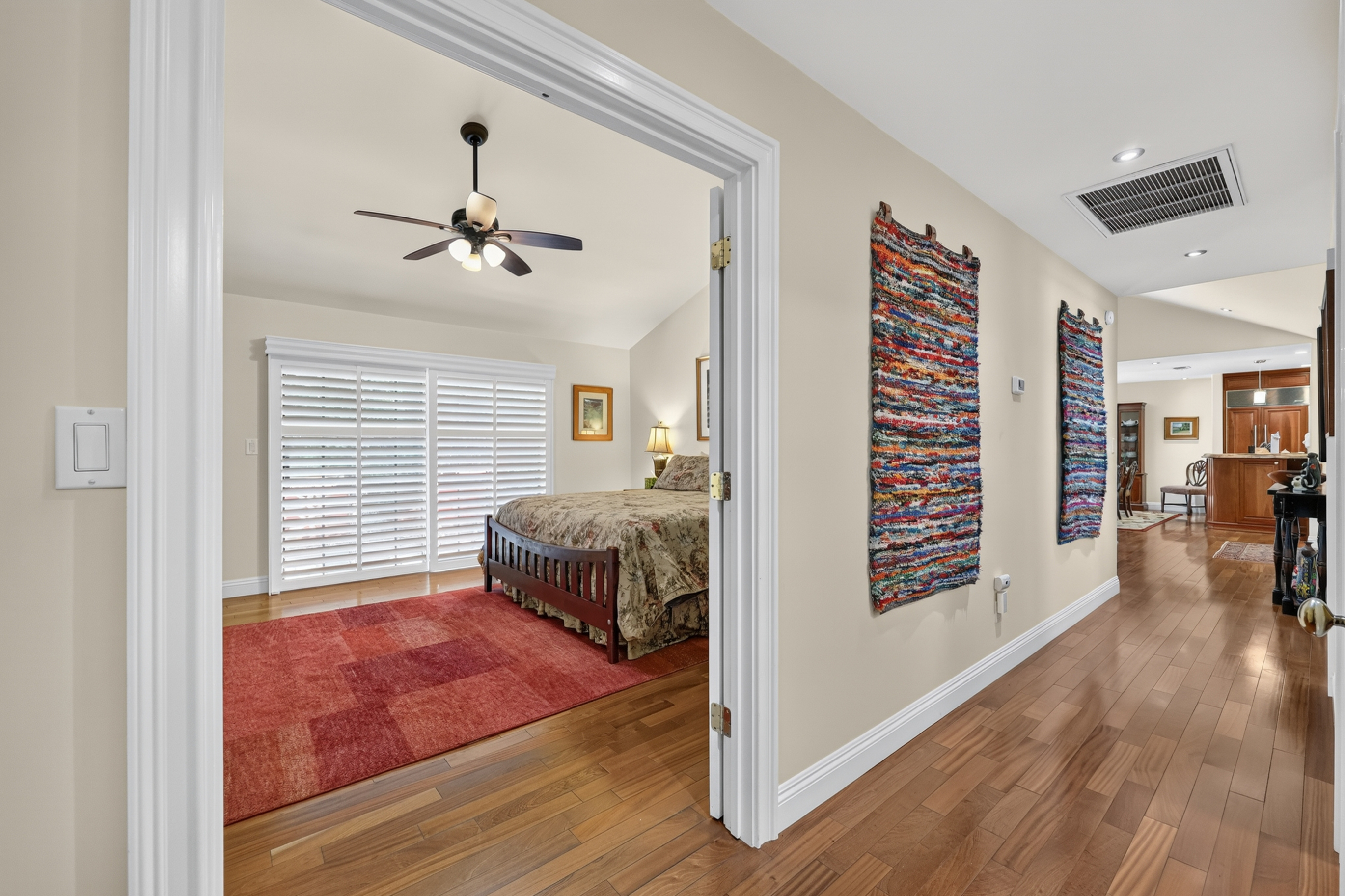  1073 Harrington Way, Carmichael, CA 95608 - 物件實景