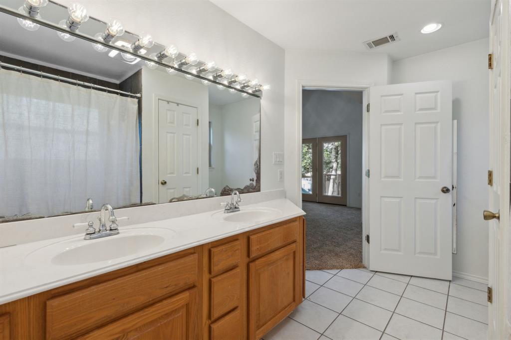 Canton, Texas, 75103, United States, 3 Bedrooms Bedrooms, ,2 BathroomsBathrooms,Residential,For Sale,1707855
