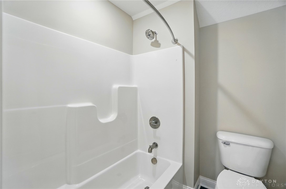 Springfield, Ohio, 45502, United States, 3 Bedrooms Bedrooms, ,3 BathroomsBathrooms,Residential,For Sale,1987754