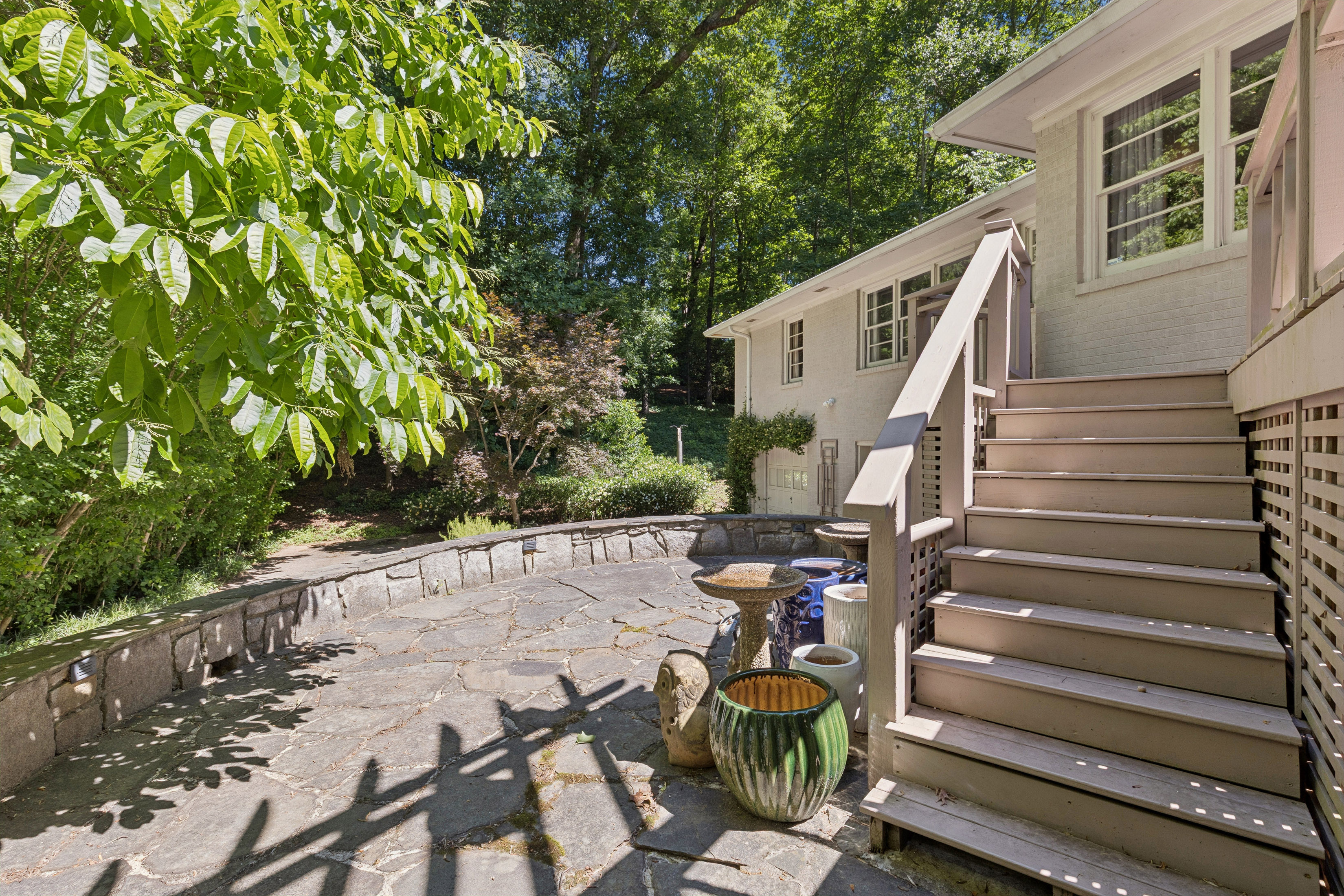  Charming Ranch Offers Space, Privacy and Long Term Potential - 物件實景