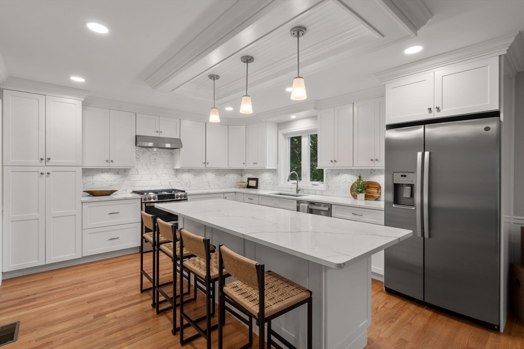 Waltham, Massachusetts, 02453, United States, 4 Bedrooms Bedrooms, ,5 BathroomsBathrooms,Residential,For Sale,1927253