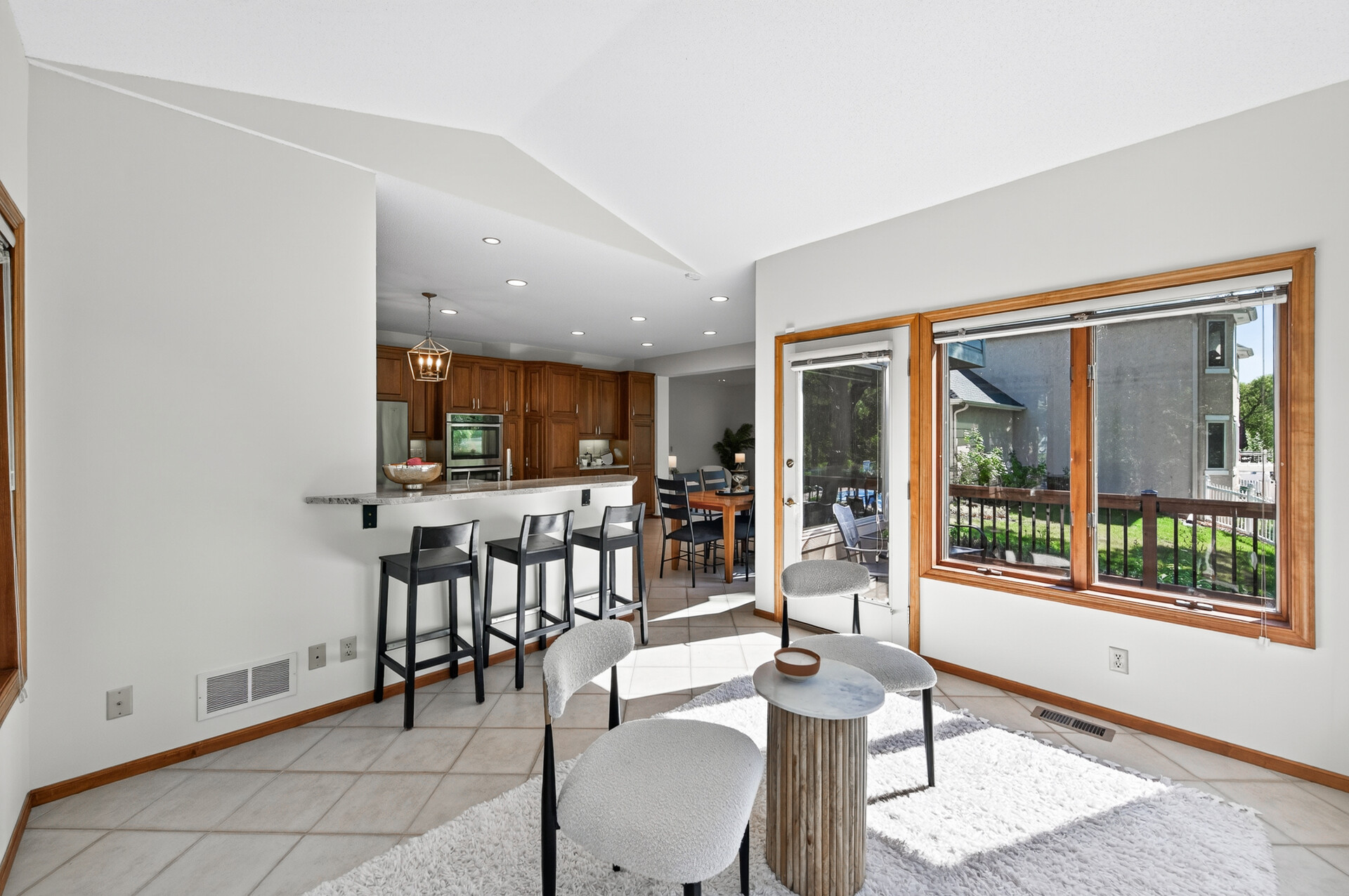  Luxury Lakeside Retreat in the Heart of Woodbury - 物件實景