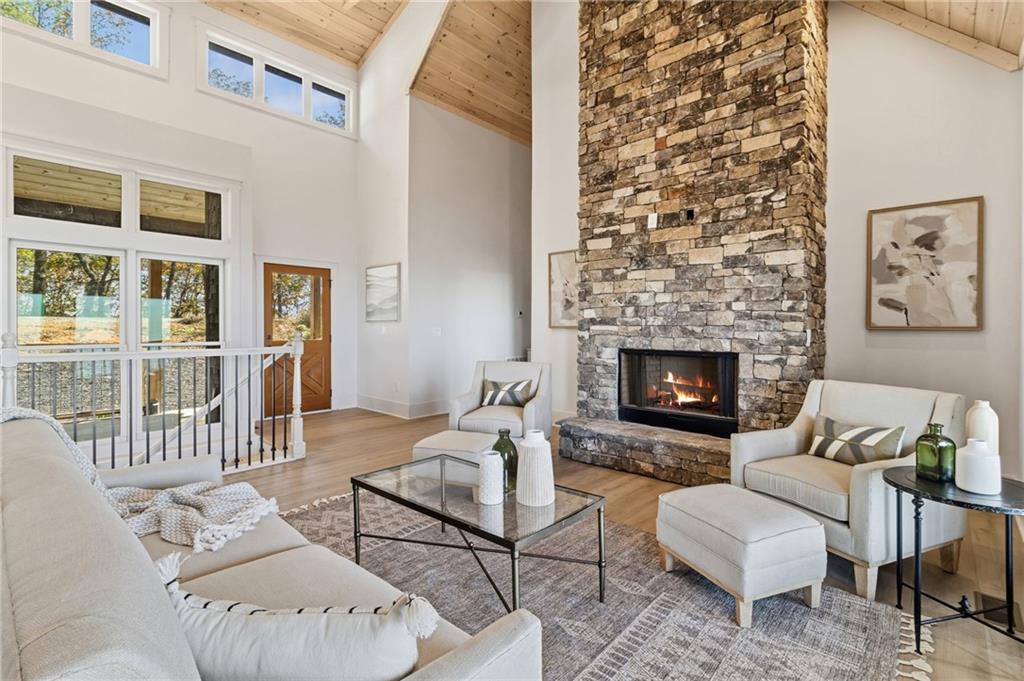 Jasper, Georgia, 30143, United States, 4 Bedrooms Bedrooms, ,5 BathroomsBathrooms,Residential,For Sale,1974476