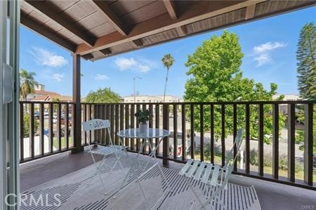 Los Angeles, California, 90018, United States, 5 Bedrooms Bedrooms, ,5 BathroomsBathrooms,Residential,For Sale,1842943
