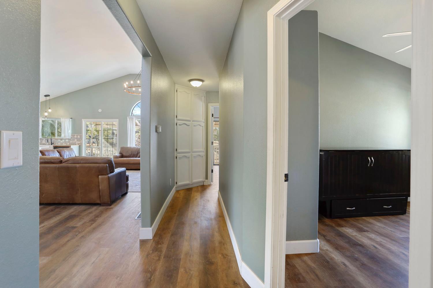 Valley Springs, California, 95252, United States, 3 Bedrooms Bedrooms, ,2 BathroomsBathrooms,Residential,For Sale,1978438