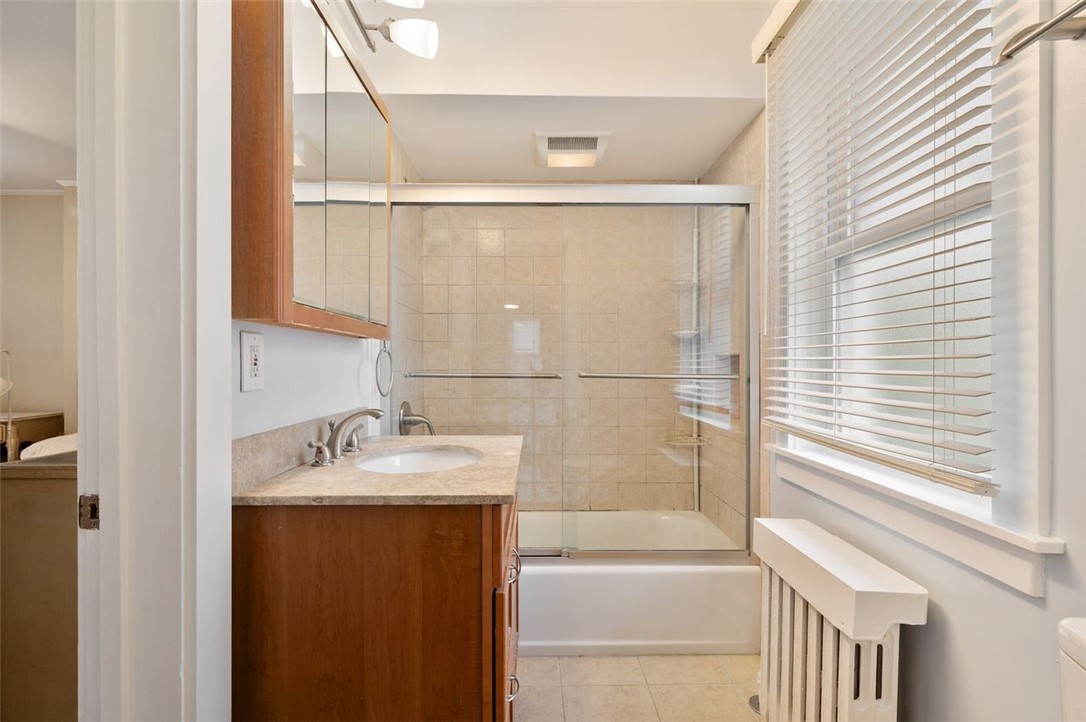 Squirrel Hill, Pennsylvania, 15217, United States, 3 Bedrooms Bedrooms, ,3 BathroomsBathrooms,Residential,For Sale,1912149