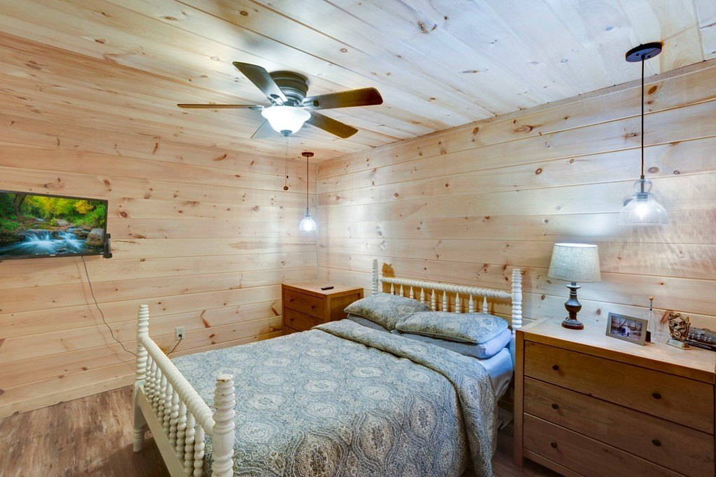 Blairsville, Georgia, 30512, United States, 3 Bedrooms Bedrooms, ,3 BathroomsBathrooms,Residential,For Sale,1889630