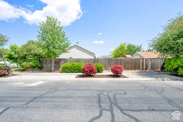 West Jordan, Utah, 84081, United States, 5 Bedrooms Bedrooms, ,3 BathroomsBathrooms,Residential,For Sale,1921078