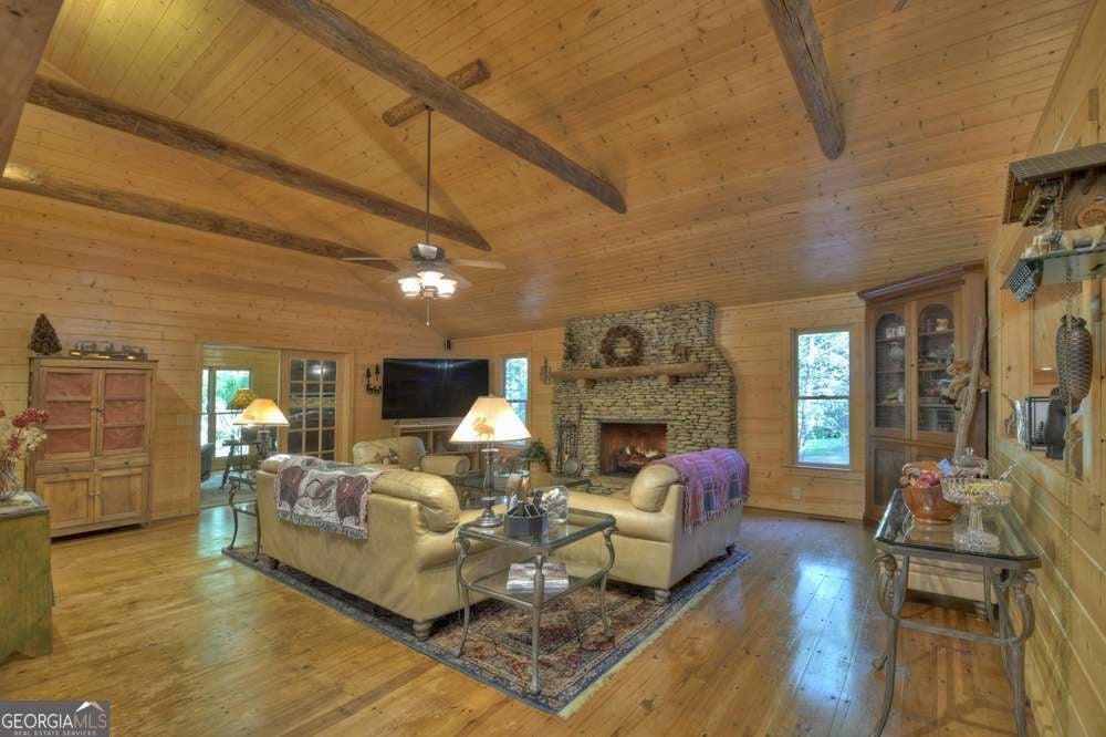 Blue Ridge, Georgia, 30513, United States, 4 Bedrooms Bedrooms, ,3 BathroomsBathrooms,Residential,For Sale,1858936