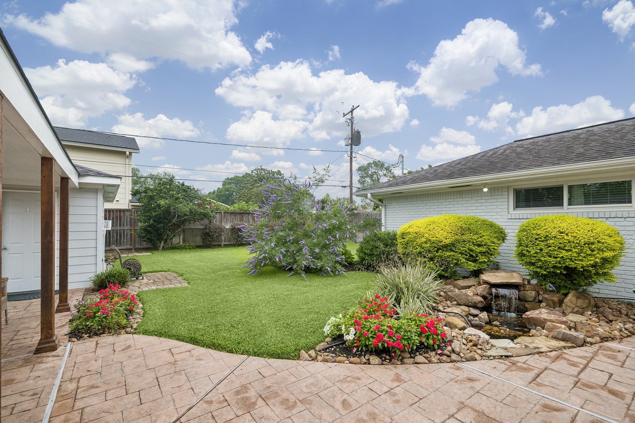  4318 Stillbrooke Drive - 物件實景