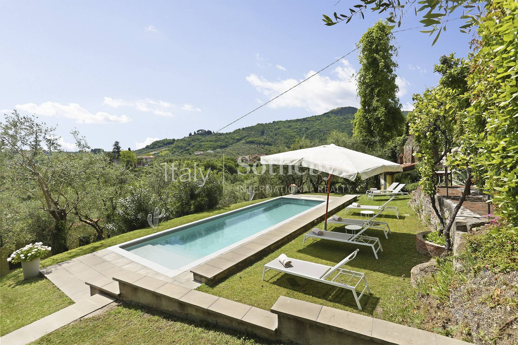  Beautiful villa with swimming pool in the countryside of Lucca - 物件實景