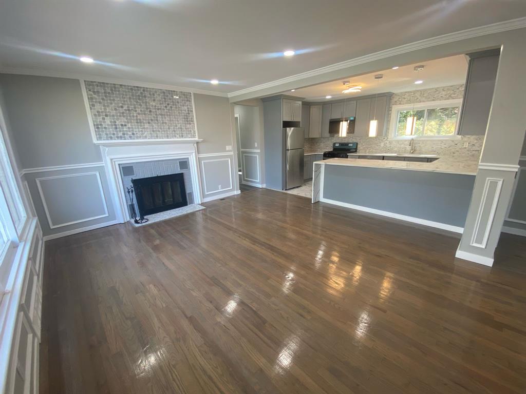Yonkers, New York, 10705, United States, 3 Bedrooms Bedrooms, ,1 BathroomBathrooms,Residential,For Sale,1944966