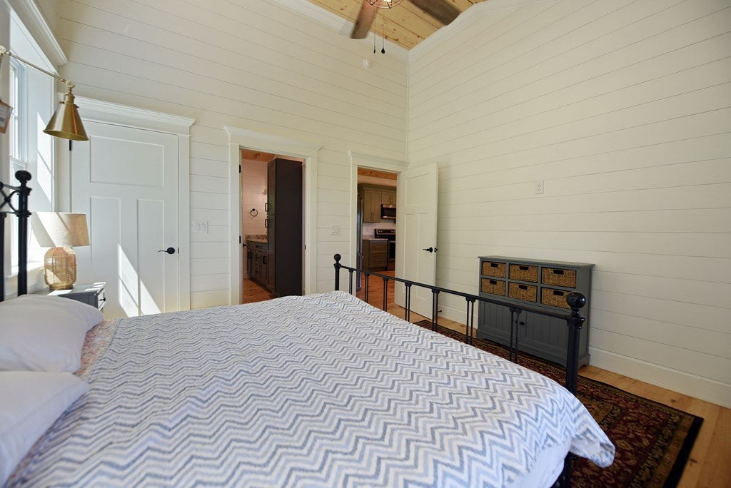 Blue Ridge, Georgia, 30513, United States, 2 Bedrooms Bedrooms, ,2 BathroomsBathrooms,Residential,For Sale,1805607
