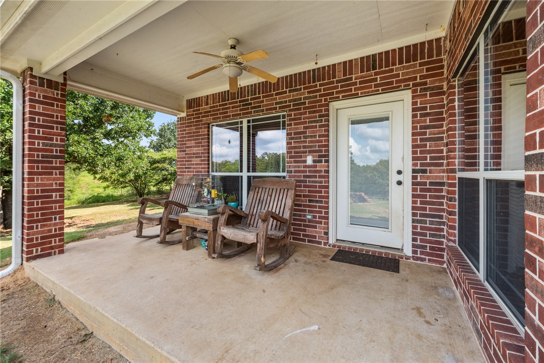 Normangee, Texas, 77871, United States, 4 Bedrooms Bedrooms, ,3 BathroomsBathrooms,Residential,For Sale,1938377