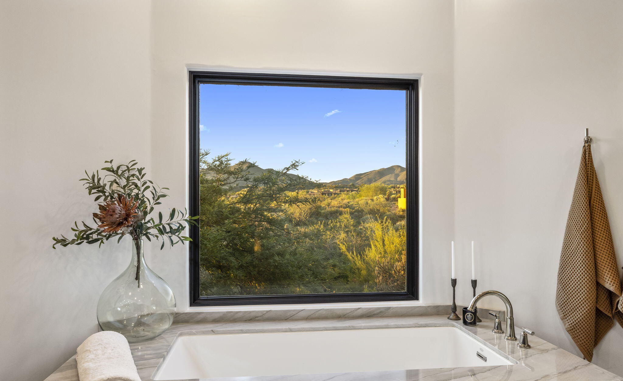  10046 E Hidden Valley Rd  Scottsdale, AZ - 物件實景