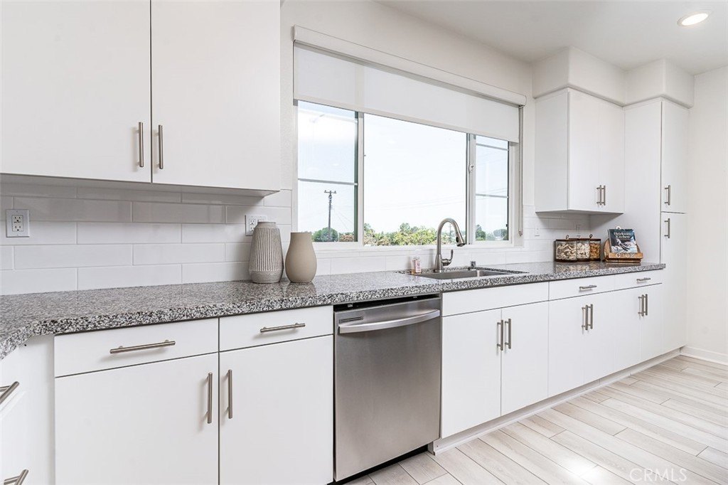 La Mirada, California, 90638, United States, 3 Bedrooms Bedrooms, ,4 BathroomsBathrooms,Residential,For Sale,1927510