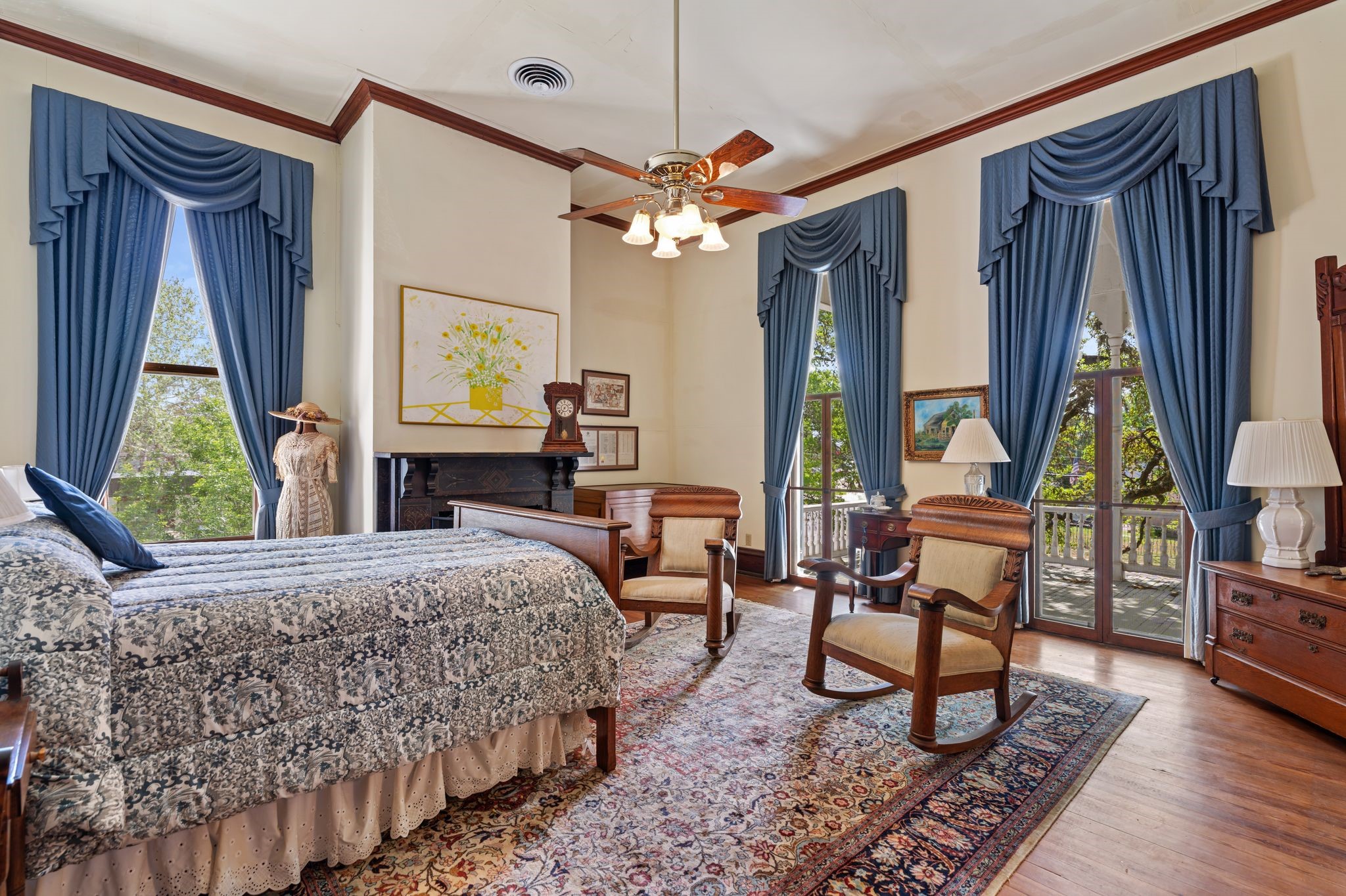  351 E Colorado Street, La Grange, TX, 78945 - 物件實景