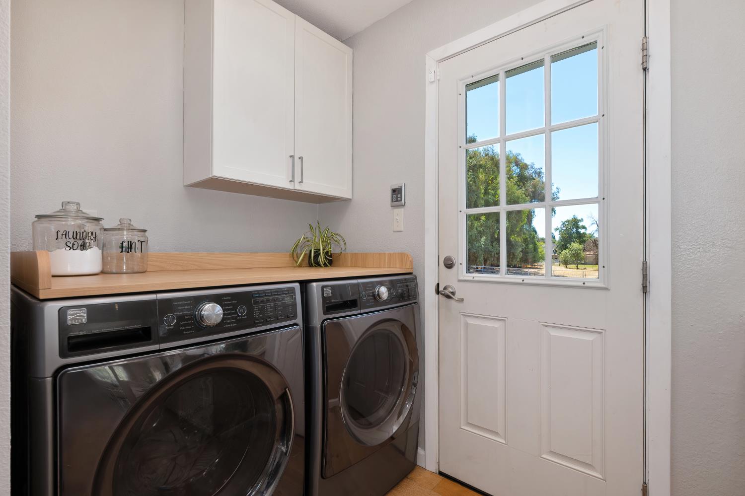 Orangevale, California, 95662, United States, 3 Bedrooms Bedrooms, ,2 BathroomsBathrooms,Residential,For Sale,1926180