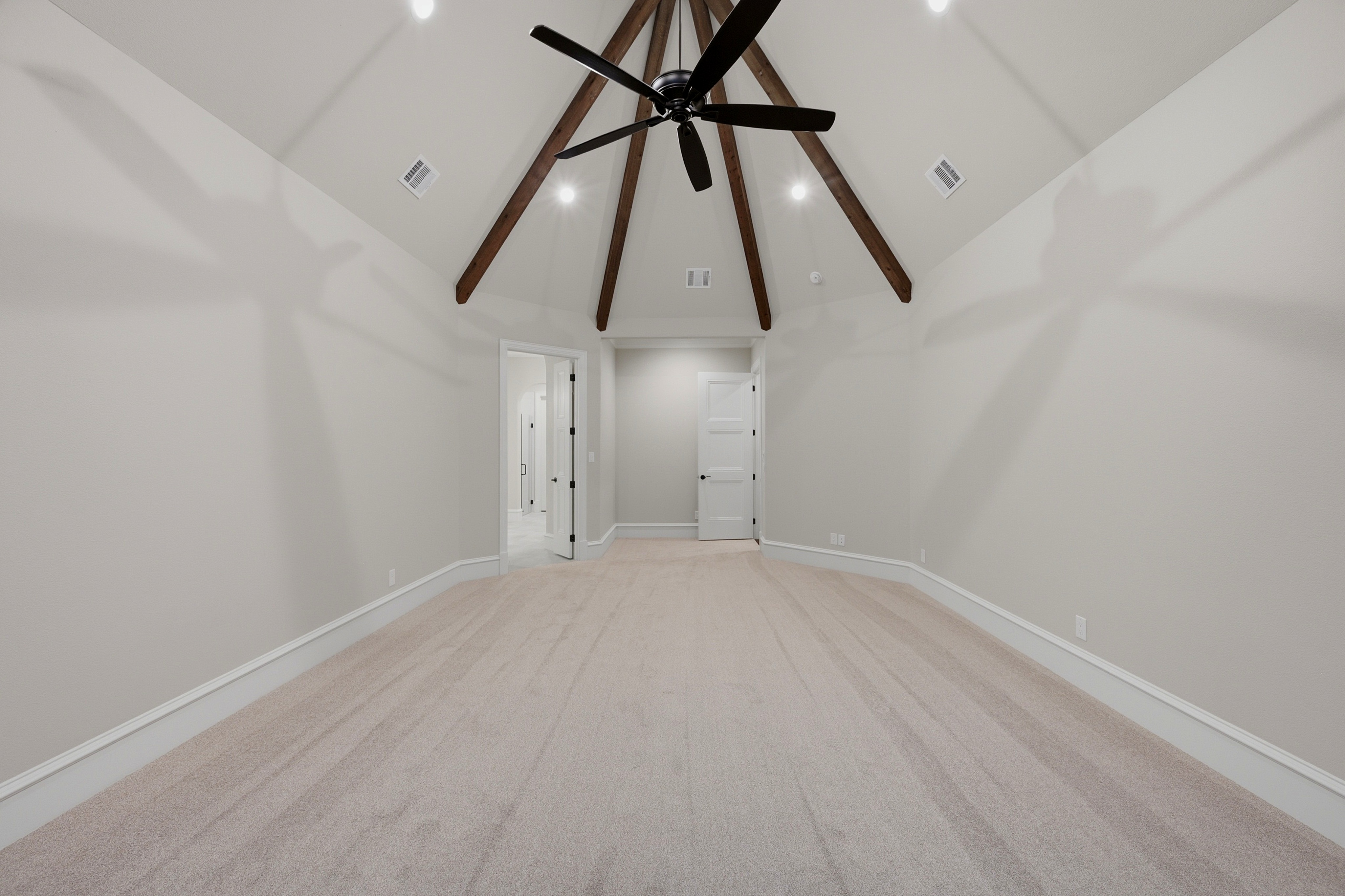 Sherman, Texas, 75092, United States, 4 Bedrooms Bedrooms, ,5 BathroomsBathrooms,Residential,For Sale,2027356
