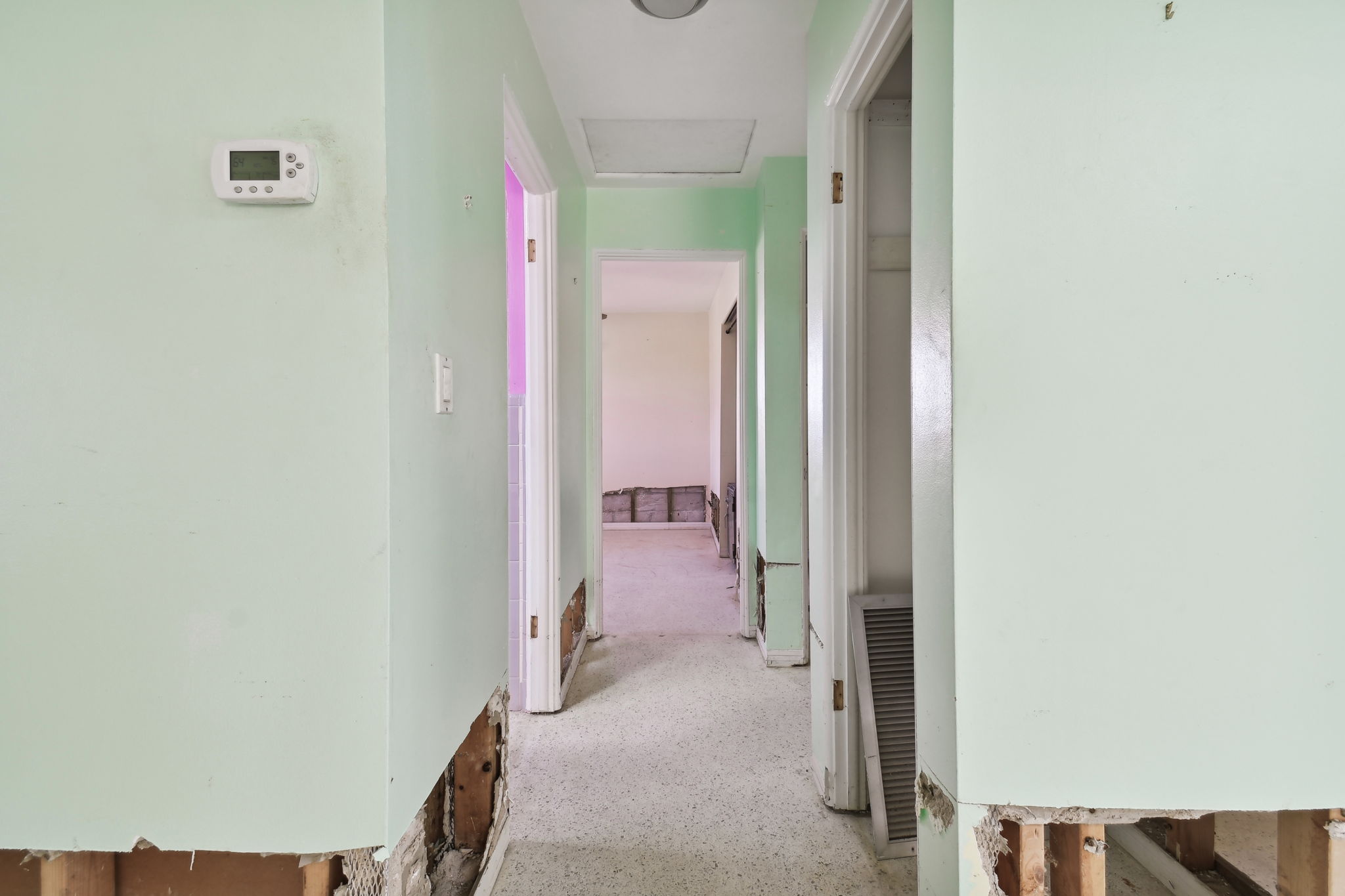 Madeira Beach, Florida, 33708, United States, 3 Bedrooms Bedrooms, ,2 BathroomsBathrooms,Residential,For Sale,1943278
