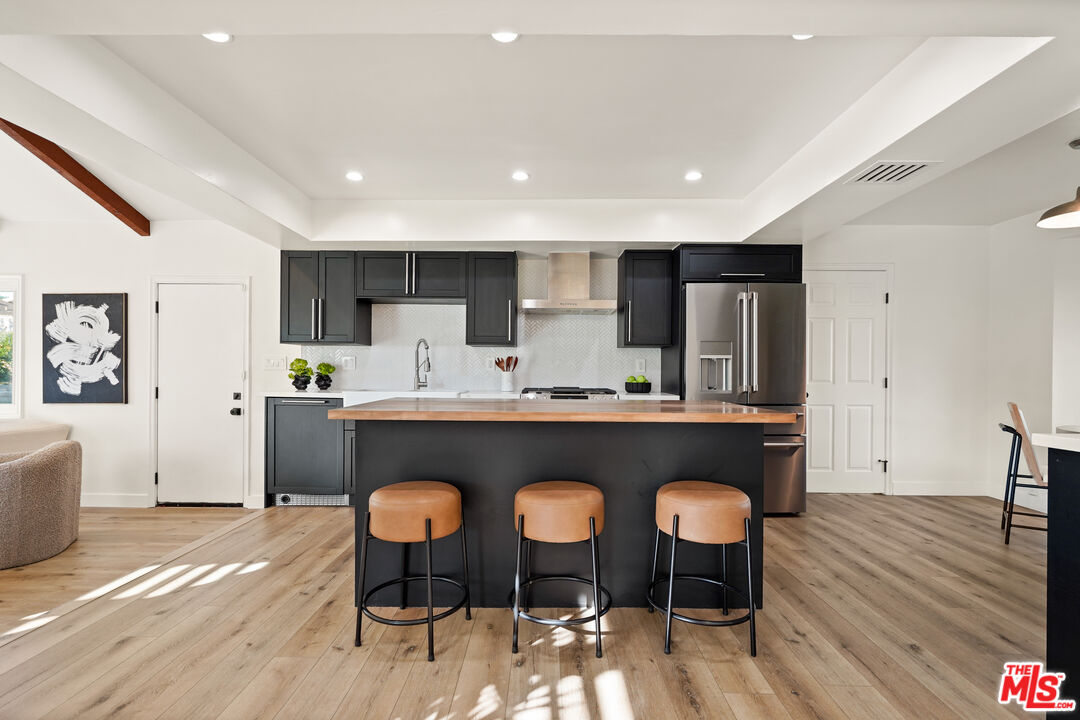 Porter Ranch, California, 91326, United States, 3 Bedrooms Bedrooms, ,2 BathroomsBathrooms,Residential,For Sale,1989253