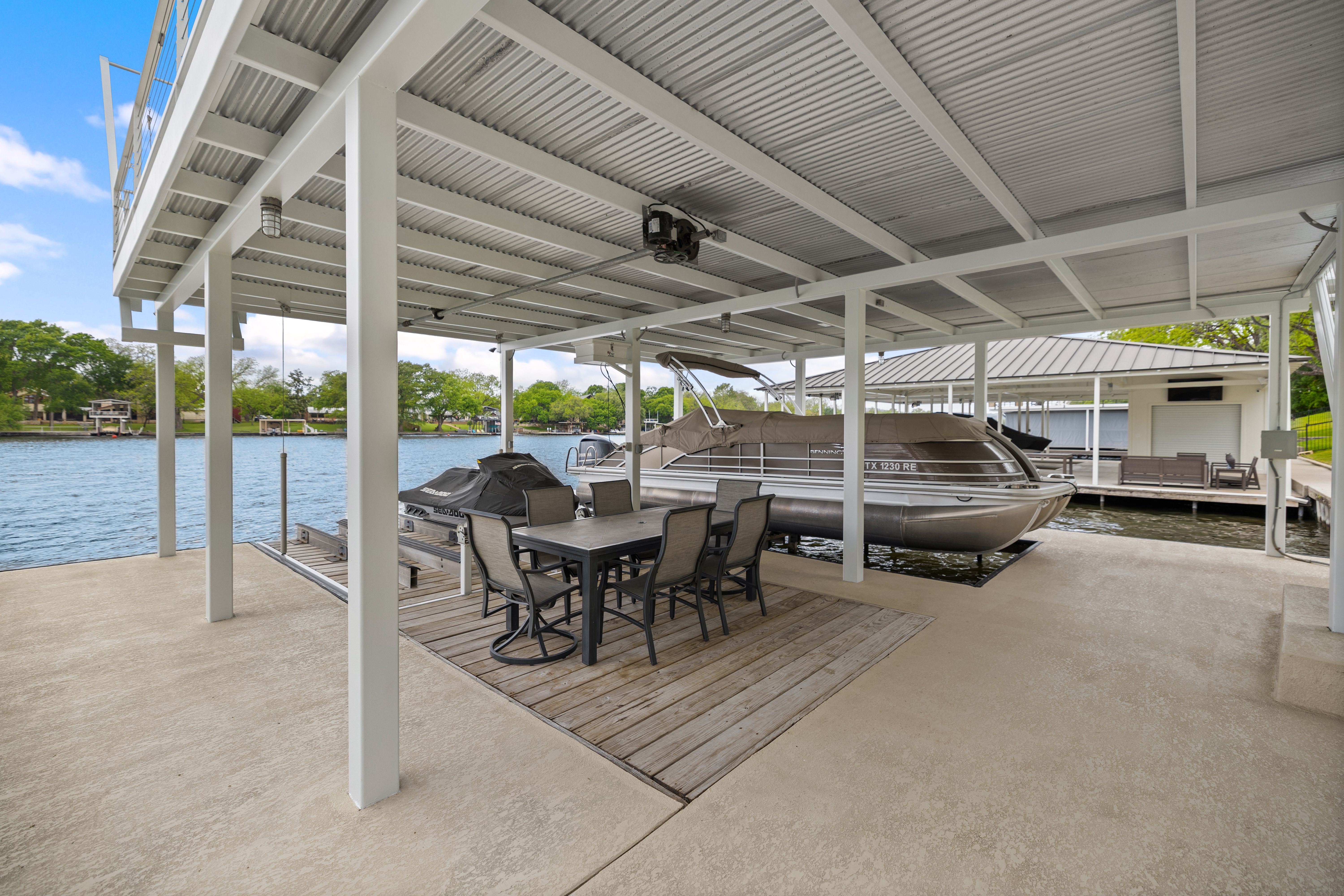  Waterfront Living on Lake LBJ - 物件實景