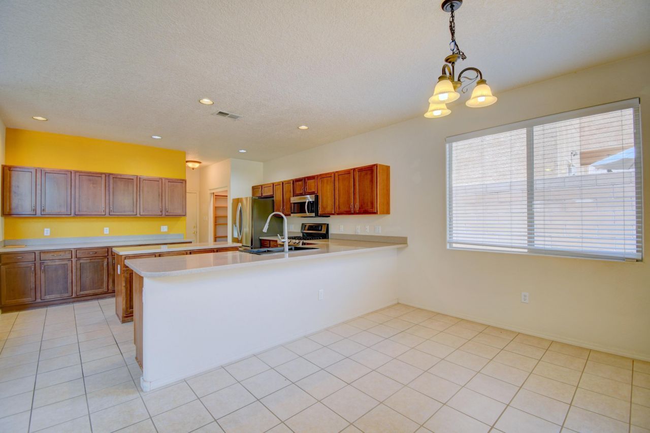 Rio Rancho, New Mexico, 87124, United States, 5 Bedrooms Bedrooms, ,3 BathroomsBathrooms,Residential,For Sale,1898268