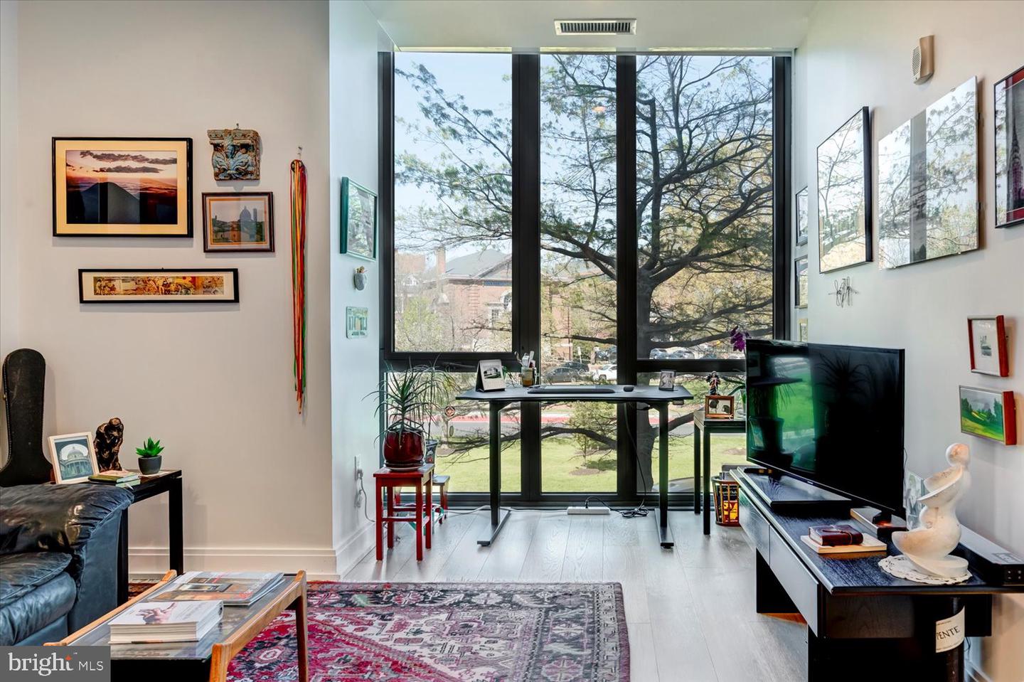 Washington, District of Columbia, 20003, United States, 1 Bedroom Bedrooms, ,2 BathroomsBathrooms,Residential,For Sale,1766672
