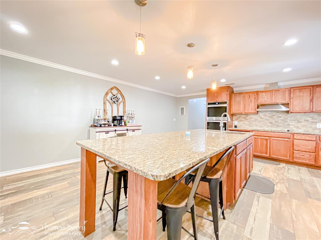 Clyde, Texas, 79510, United States, 3 Bedrooms Bedrooms, ,2 BathroomsBathrooms,Residential,For Sale,1898763