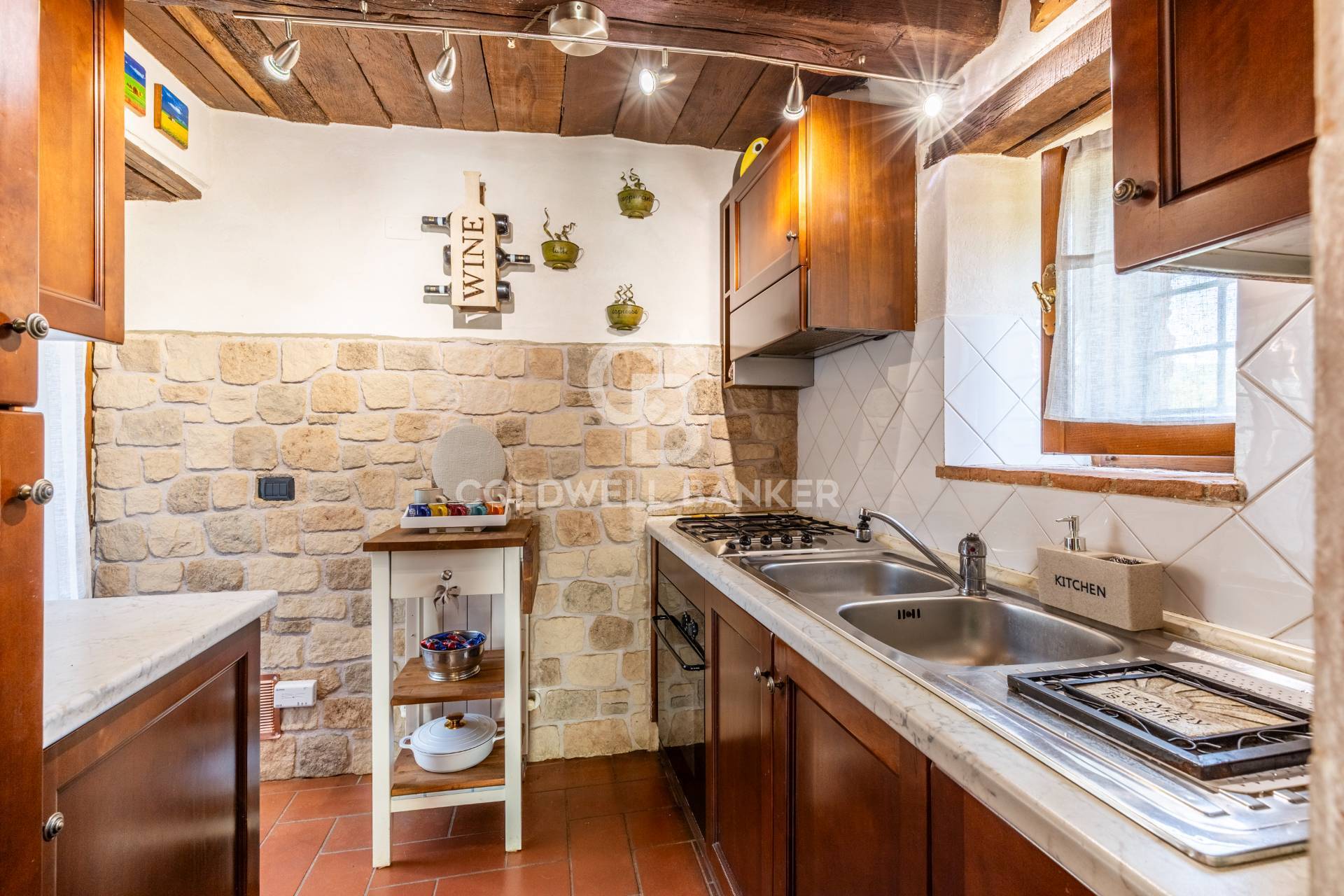 Todi, Perugia, 06059, IT, 10 Bedrooms Bedrooms, ,6 BathroomsBathrooms,Residential,For Sale,1890990