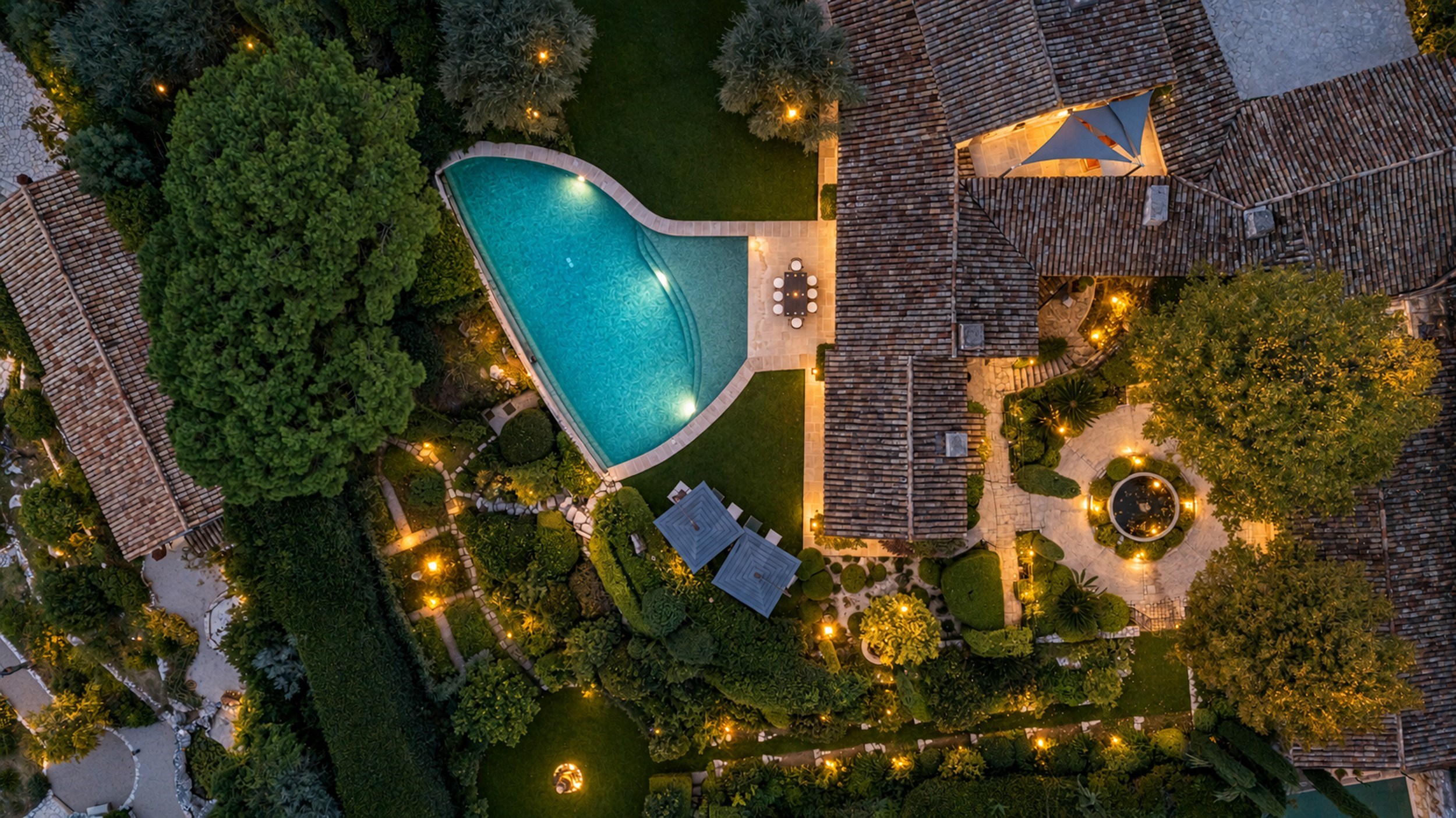  Luxury estate in Provence with sea views, 7 suites, pool, tennis court and land… - 物件實景