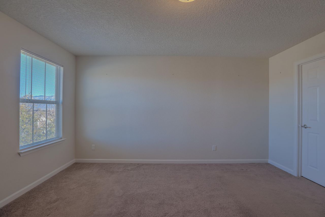 Rio Rancho, New Mexico, 87124, United States, 4 Bedrooms Bedrooms, ,3 BathroomsBathrooms,Residential,For Sale,1987621