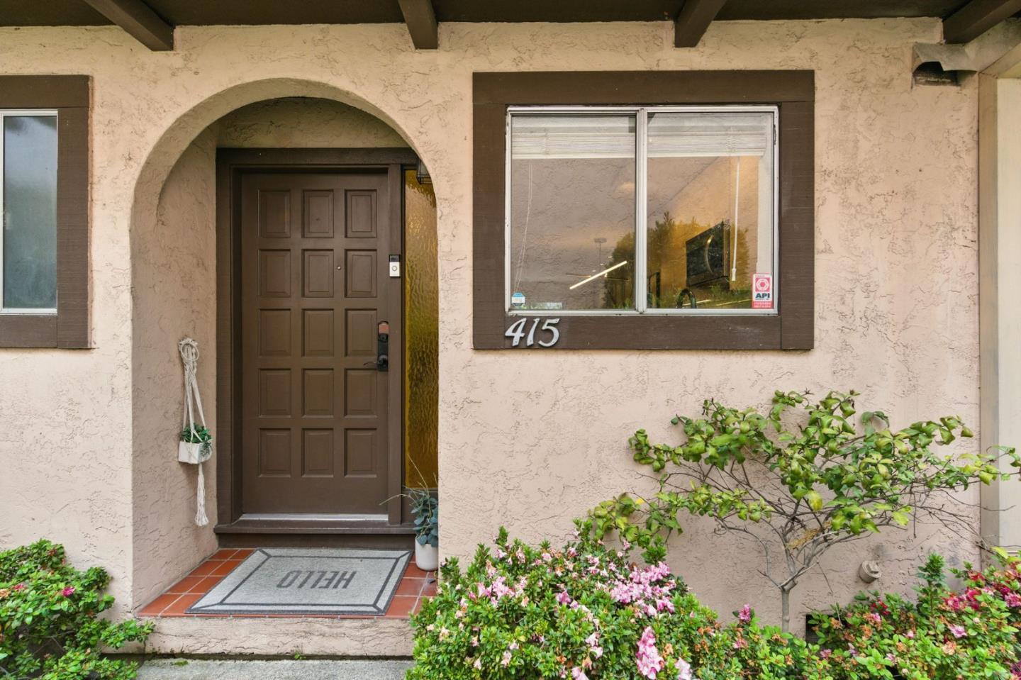Redwood City, California, 94061, United States, 2 Bedrooms Bedrooms, ,2 BathroomsBathrooms,Residential,For Sale,1939349