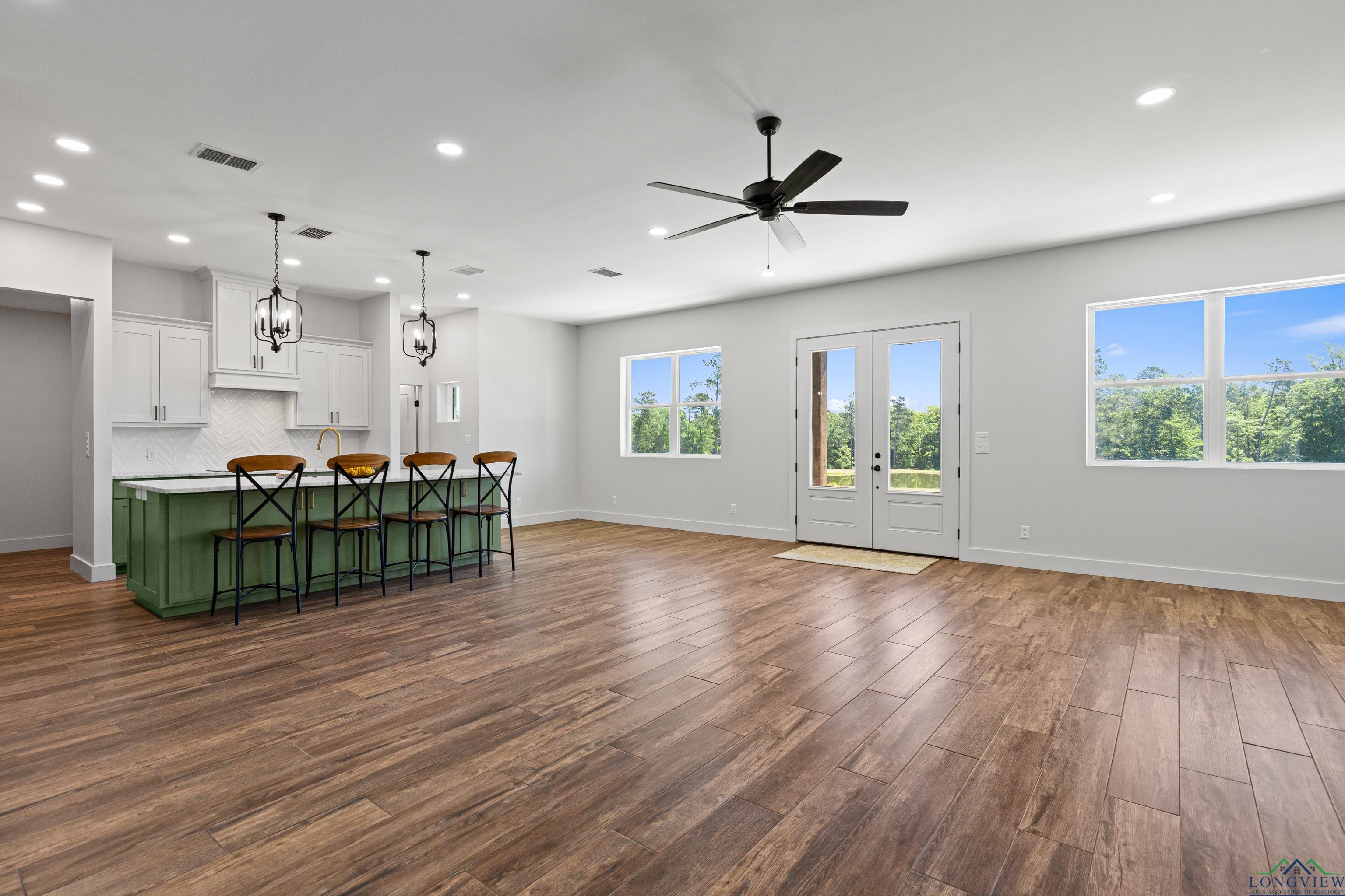 Diana, Texas, 75640, United States, 4 Bedrooms Bedrooms, ,3 BathroomsBathrooms,Residential,For Sale,1828034