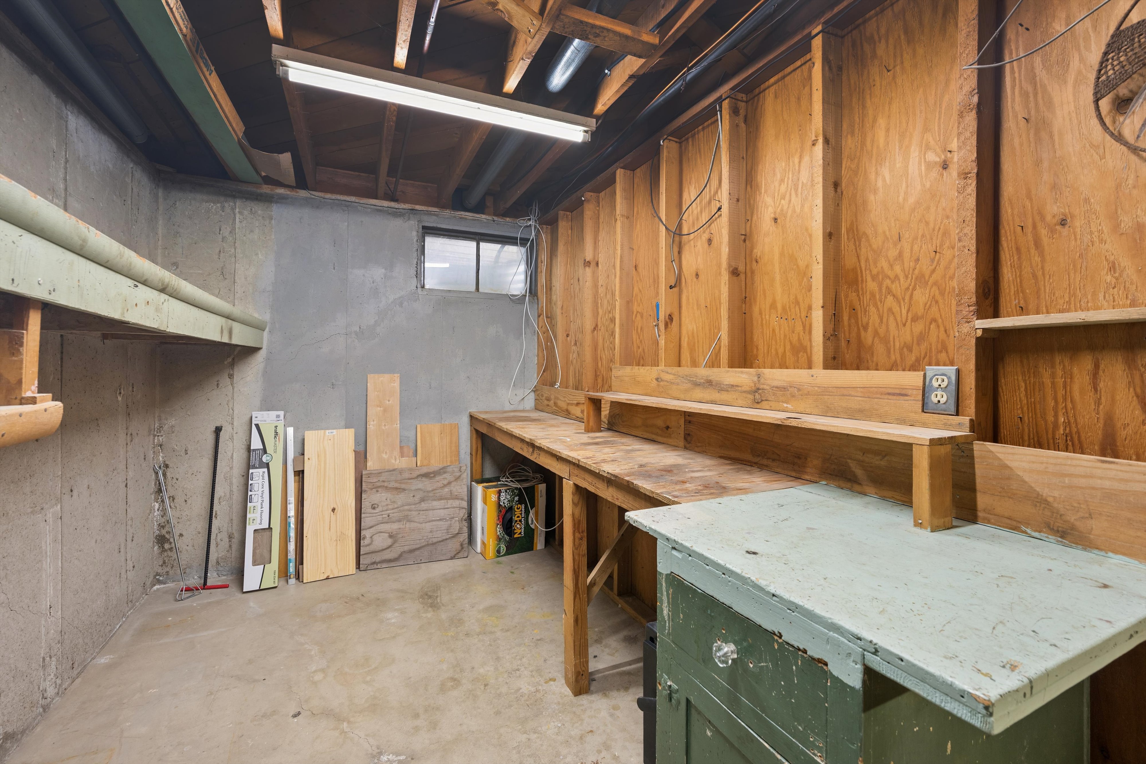  Updated & Spacious Ranch Home with Finished Basement - 物件實景