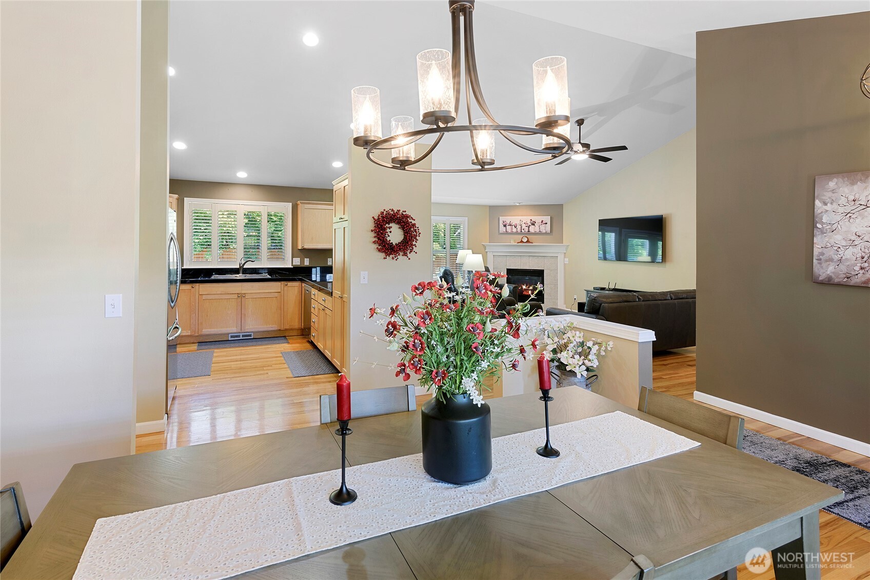 Bremerton, Washington, 98311, United States, 3 Bedrooms Bedrooms, ,1 BathroomBathrooms,Residential,For Sale,1848979
