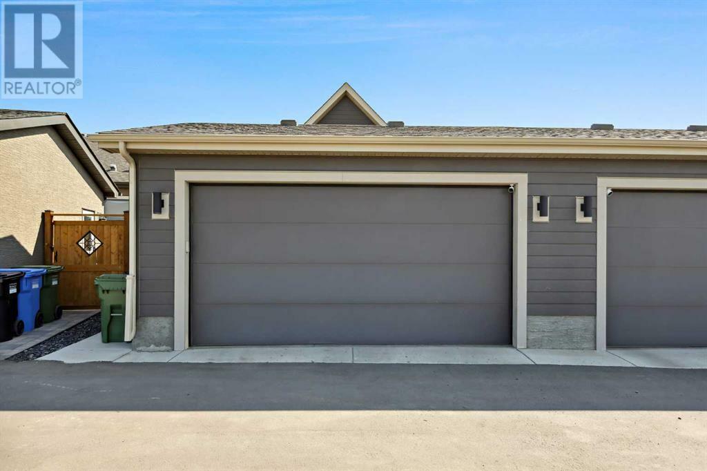 CALGARY, Alberta, T3M 2Z6, CA, 3 Bedrooms Bedrooms, ,2 BathroomsBathrooms,Residential,For Sale,1867473